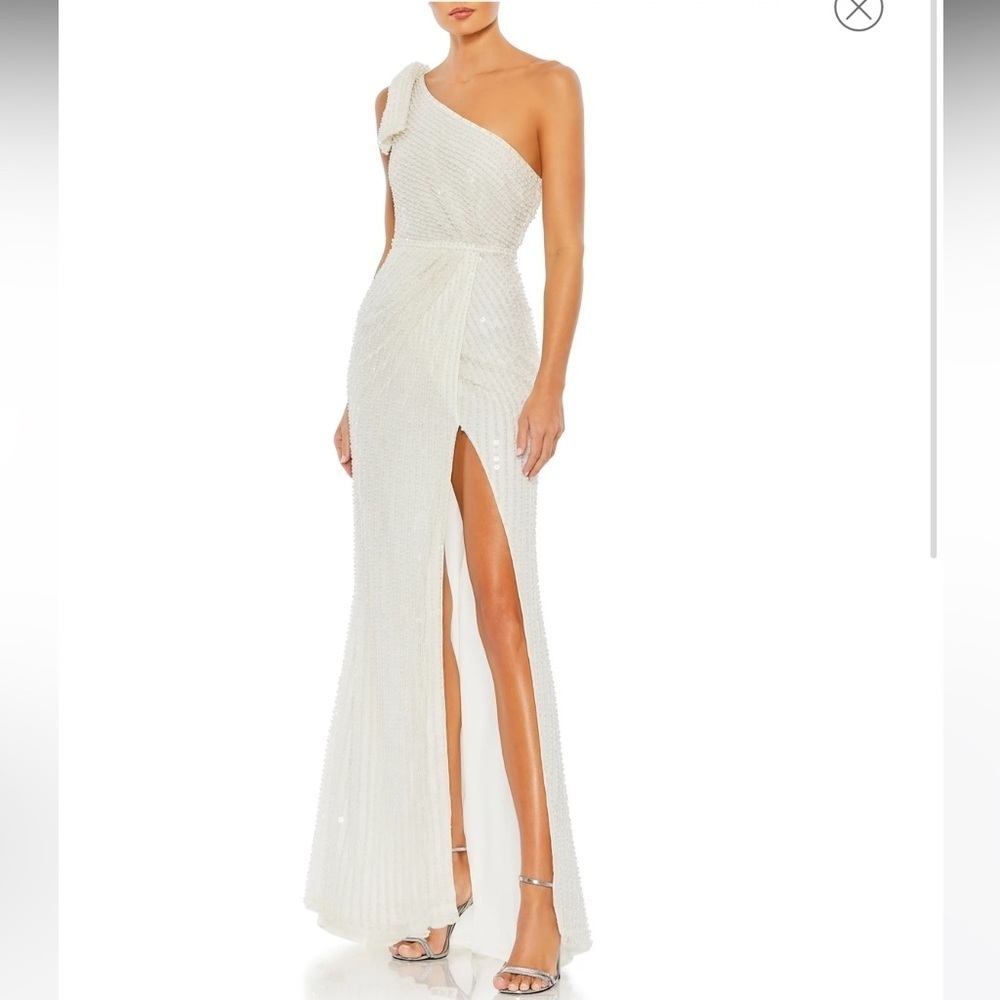 Mac Duggal | 93735 Beaded Pearl One Shoulder Gown With Bow Size 12 New